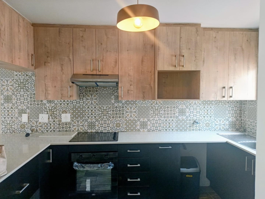2 Bedroom Property for Sale in Little Falls Gauteng