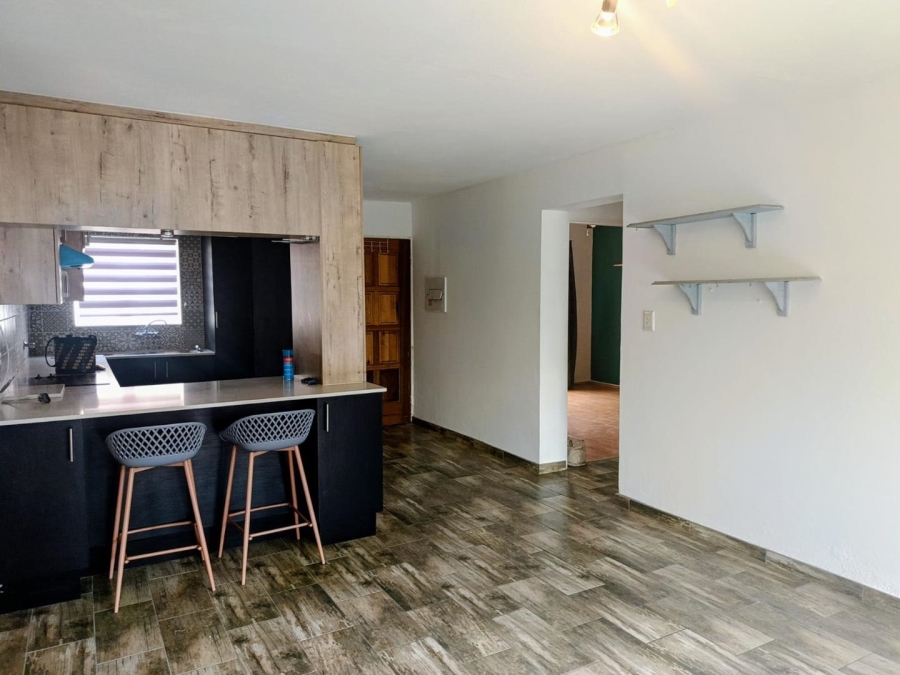 2 Bedroom Property for Sale in Little Falls Gauteng