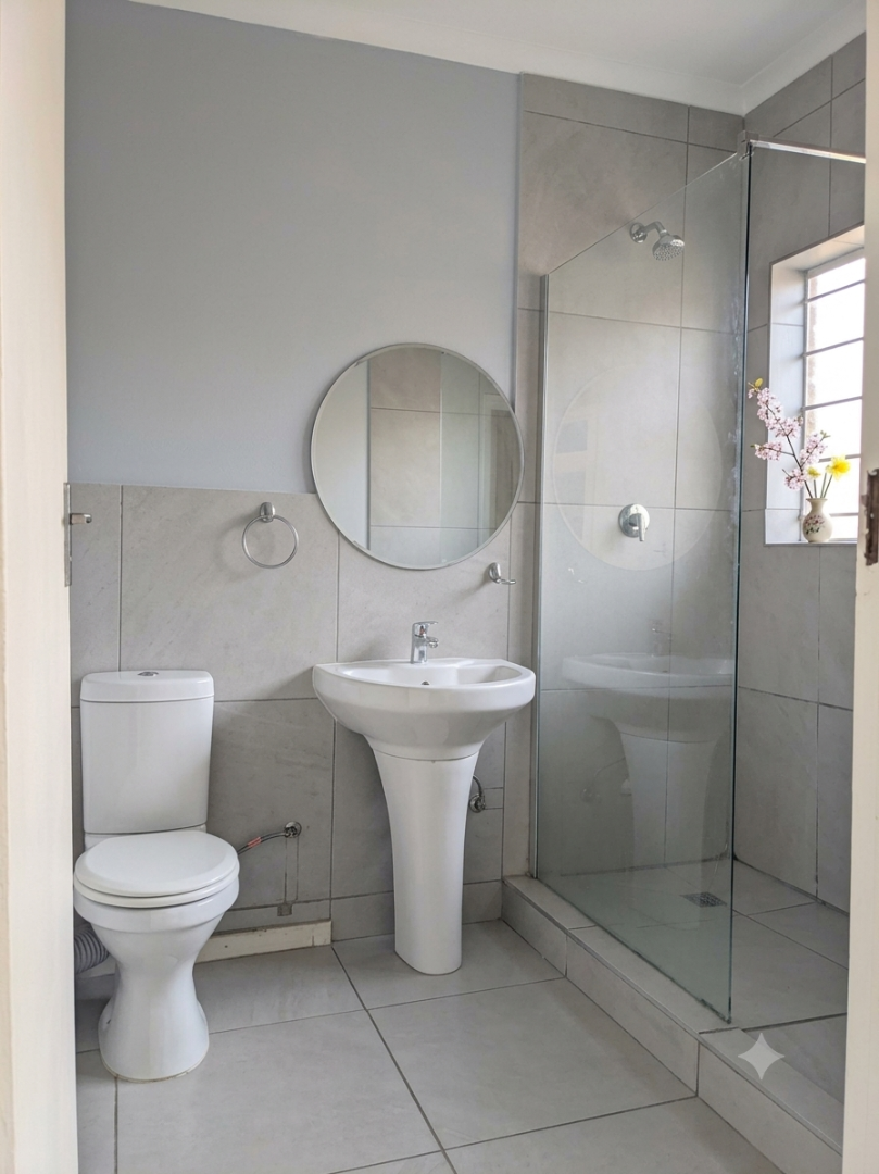 2 Bedroom Property for Sale in Windsor East Gauteng