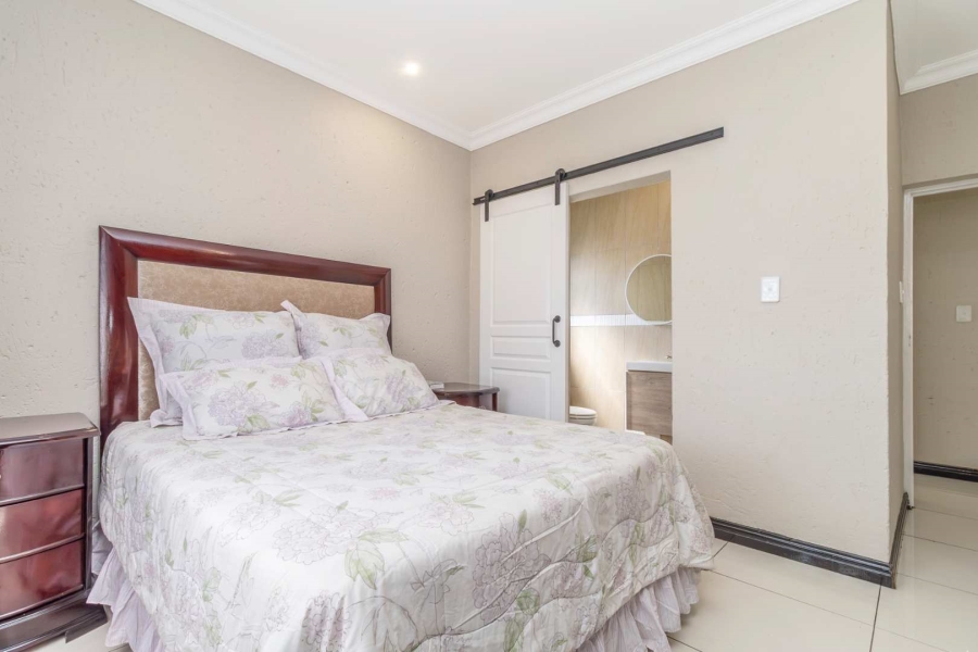 4 Bedroom Property for Sale in Pinehaven Gauteng