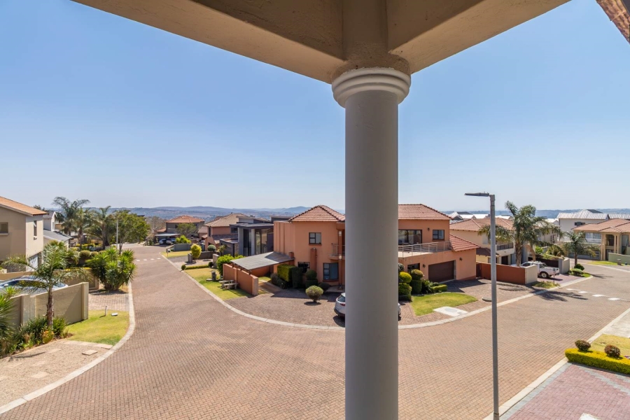 4 Bedroom Property for Sale in Pinehaven Gauteng