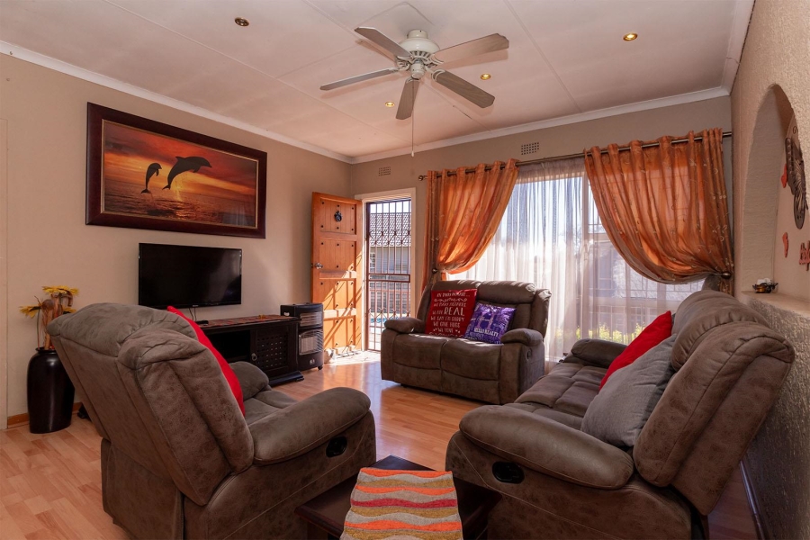 3 Bedroom Property for Sale in Birch Acres Gauteng