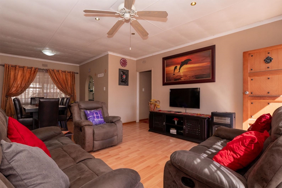 3 Bedroom Property for Sale in Birch Acres Gauteng