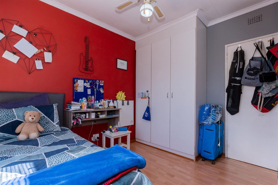 3 Bedroom Property for Sale in Birch Acres Gauteng