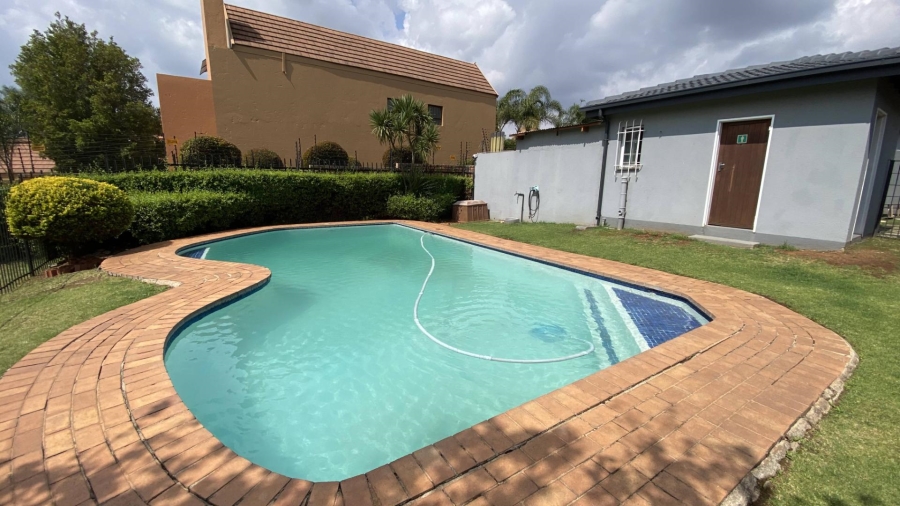 To Let 2 Bedroom Property for Rent in Boskruin Gauteng
