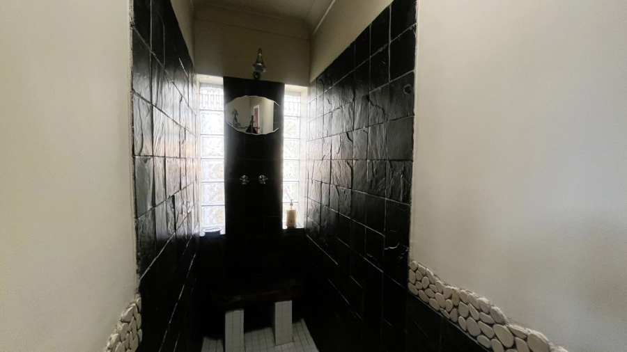 To Let 1 Bedroom Property for Rent in Emmarentia Gauteng