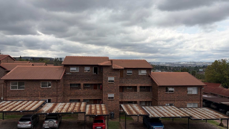2 Bedroom Property for Sale in Buccleuch Gauteng