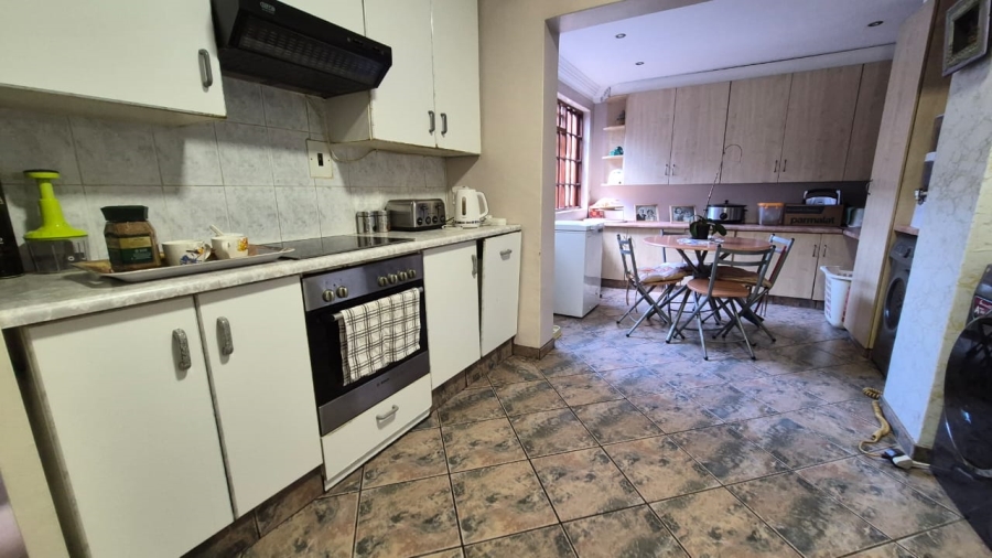 3 Bedroom Property for Sale in Aston Manor Gauteng