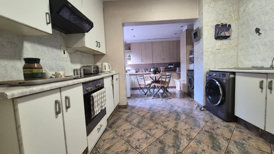 3 Bedroom Property for Sale in Aston Manor Gauteng