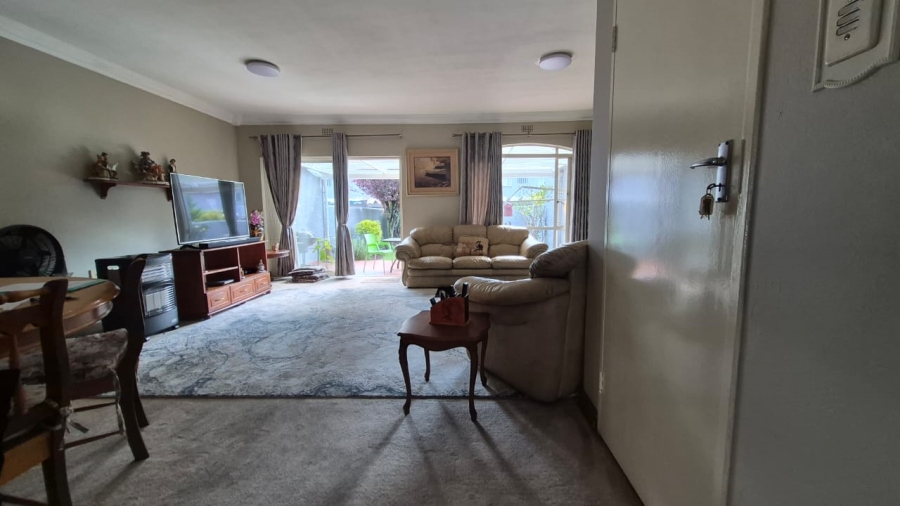 3 Bedroom Property for Sale in Aston Manor Gauteng