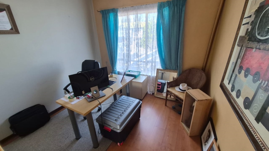 3 Bedroom Property for Sale in Aston Manor Gauteng