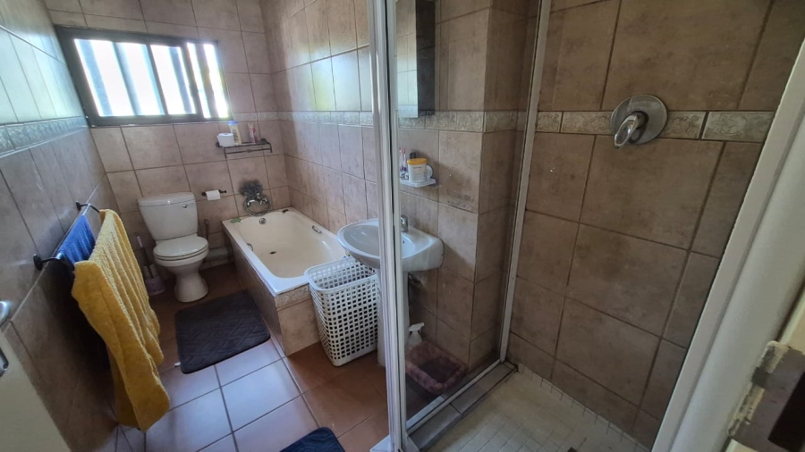 3 Bedroom Property for Sale in Aston Manor Gauteng
