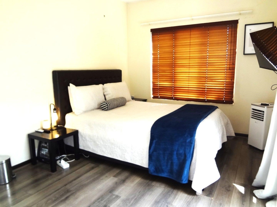 To Let 2 Bedroom Property for Rent in Lonehill Gauteng