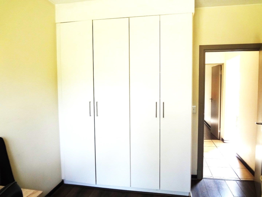 To Let 2 Bedroom Property for Rent in Lonehill Gauteng