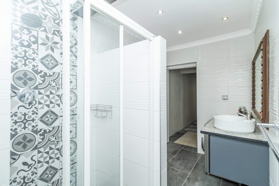 To Let 3 Bedroom Property for Rent in Morningside Manor Gauteng