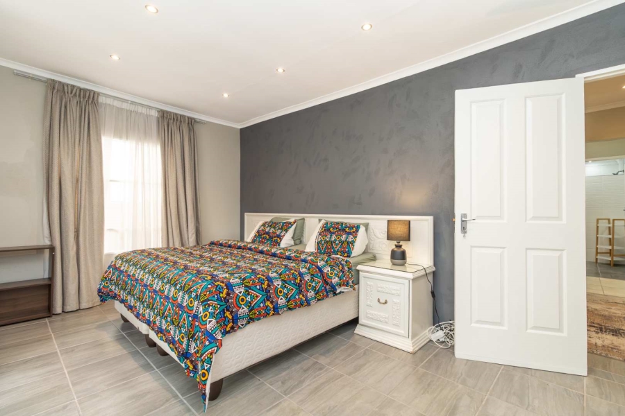 To Let 3 Bedroom Property for Rent in Morningside Manor Gauteng