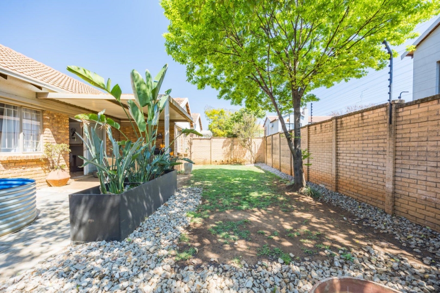 2 Bedroom Property for Sale in Equestria Gauteng