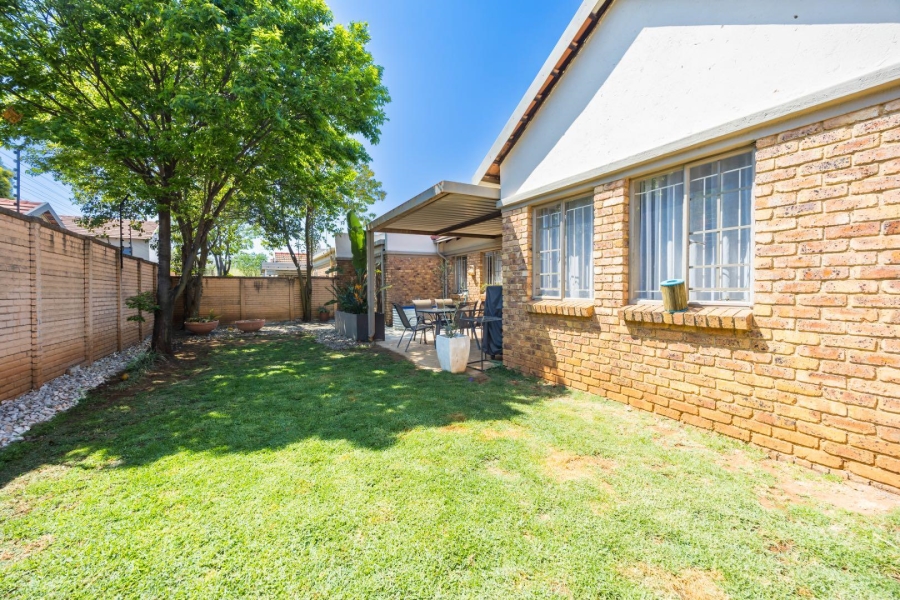 2 Bedroom Property for Sale in Equestria Gauteng