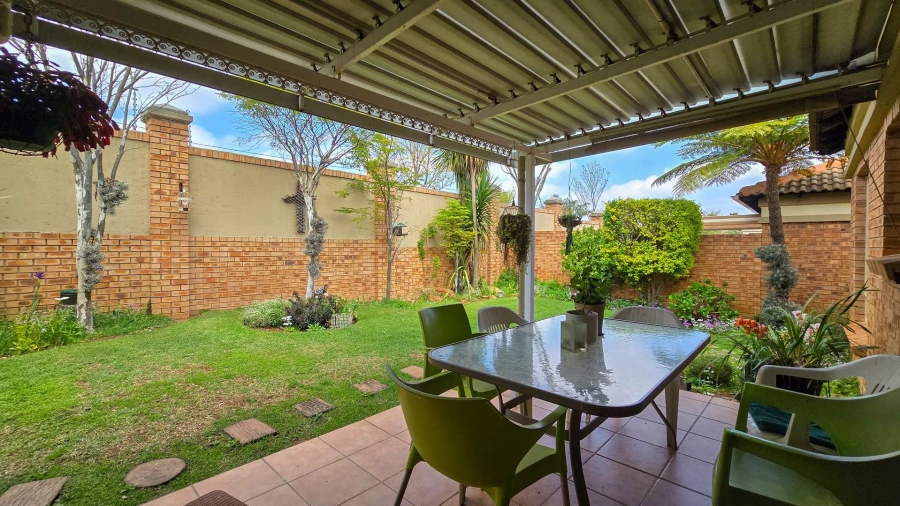 3 Bedroom Property for Sale in Moreleta Park Gauteng