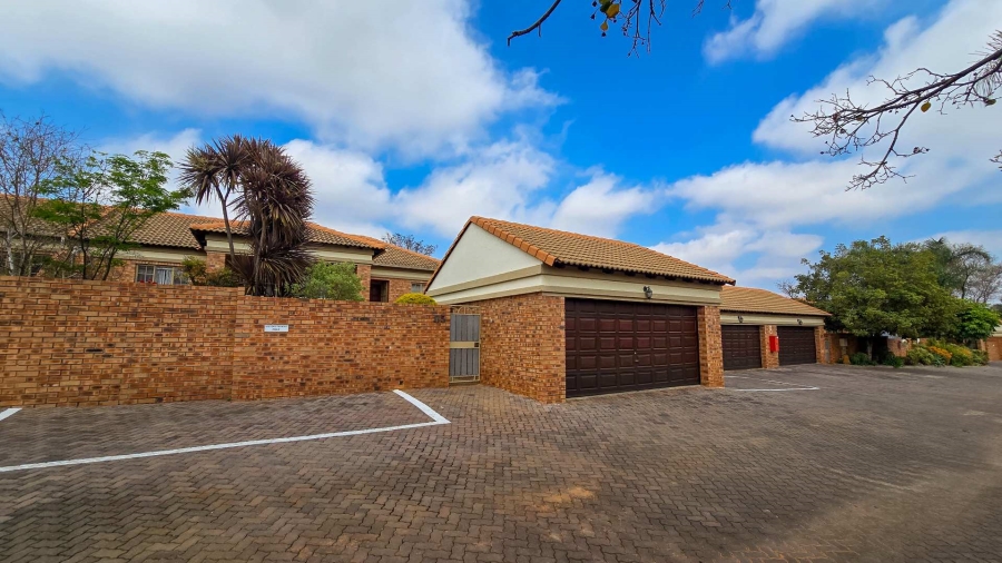 3 Bedroom Property for Sale in Moreleta Park Gauteng