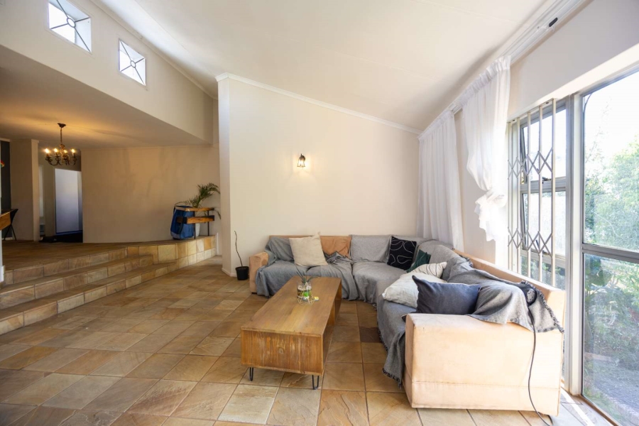 3 Bedroom Property for Sale in La Montagne Gauteng