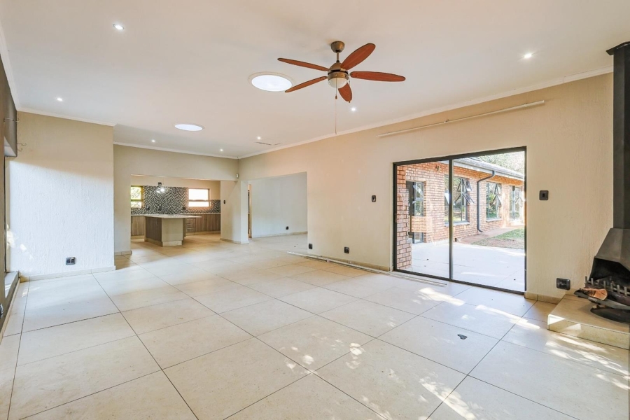 4 Bedroom Property for Sale in Die Wilgers Gauteng