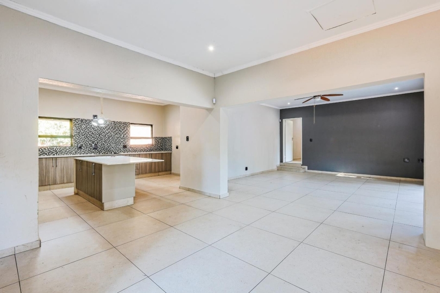 4 Bedroom Property for Sale in Die Wilgers Gauteng