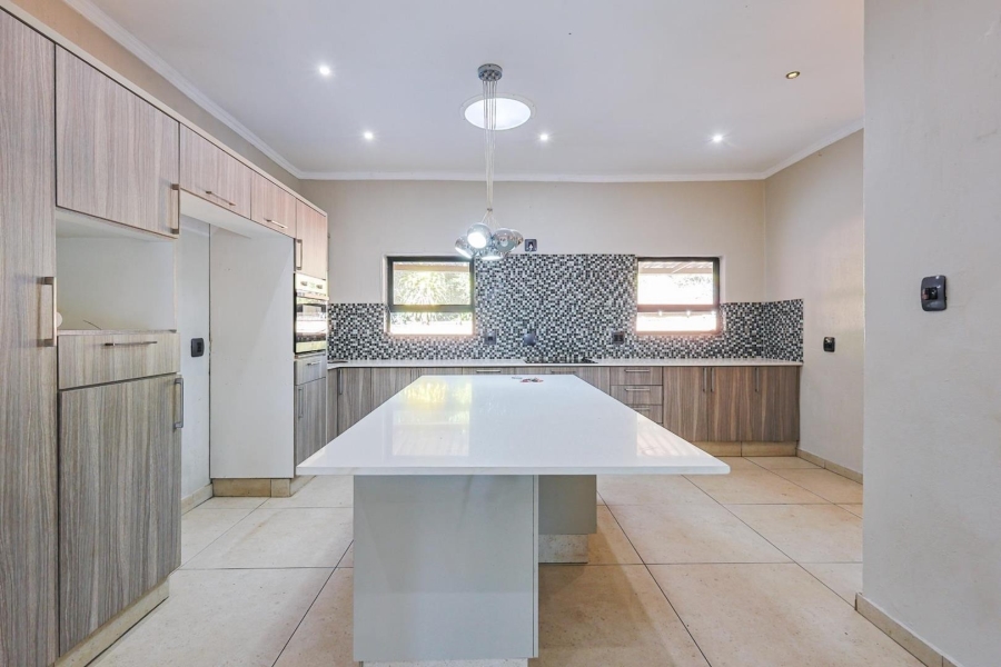 4 Bedroom Property for Sale in Die Wilgers Gauteng
