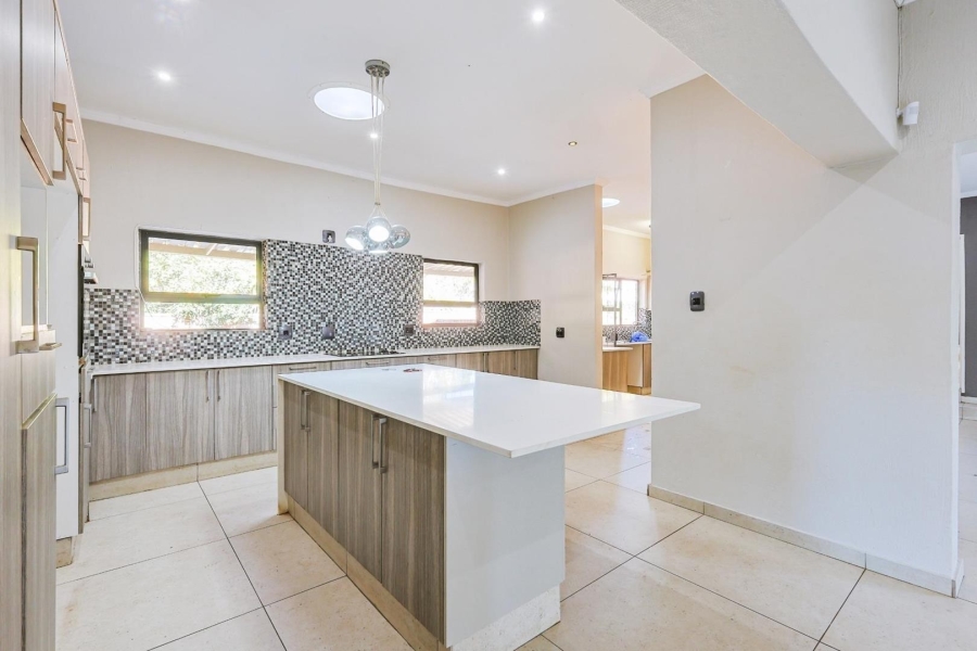 4 Bedroom Property for Sale in Die Wilgers Gauteng