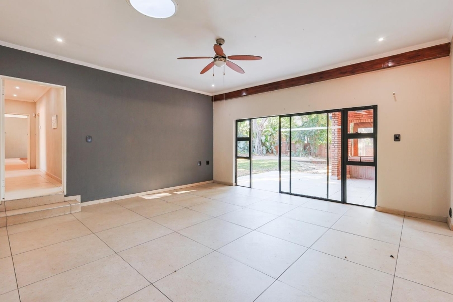 4 Bedroom Property for Sale in Die Wilgers Gauteng