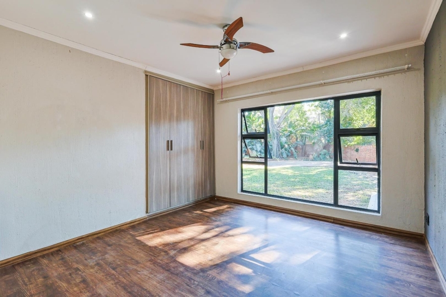 4 Bedroom Property for Sale in Die Wilgers Gauteng