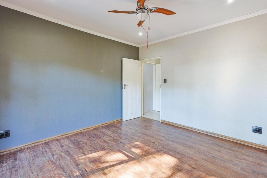 4 Bedroom Property for Sale in Die Wilgers Gauteng