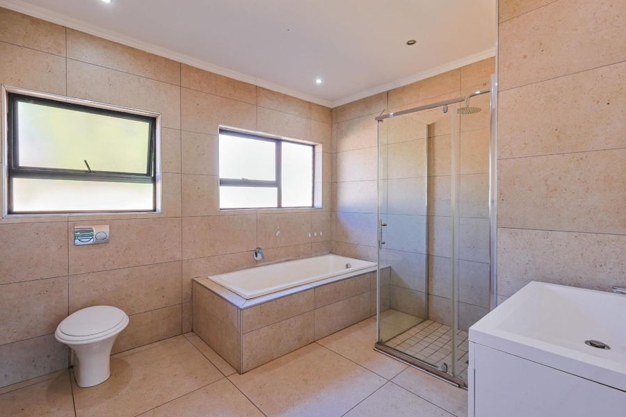 4 Bedroom Property for Sale in Die Wilgers Gauteng