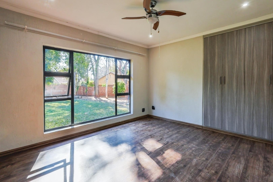 4 Bedroom Property for Sale in Die Wilgers Gauteng