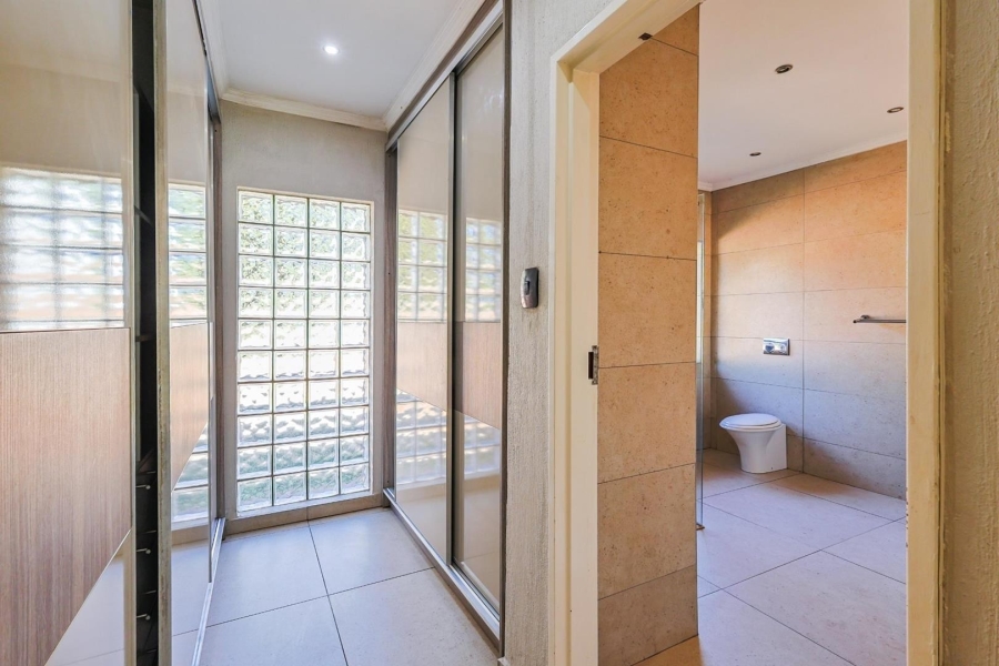 4 Bedroom Property for Sale in Die Wilgers Gauteng