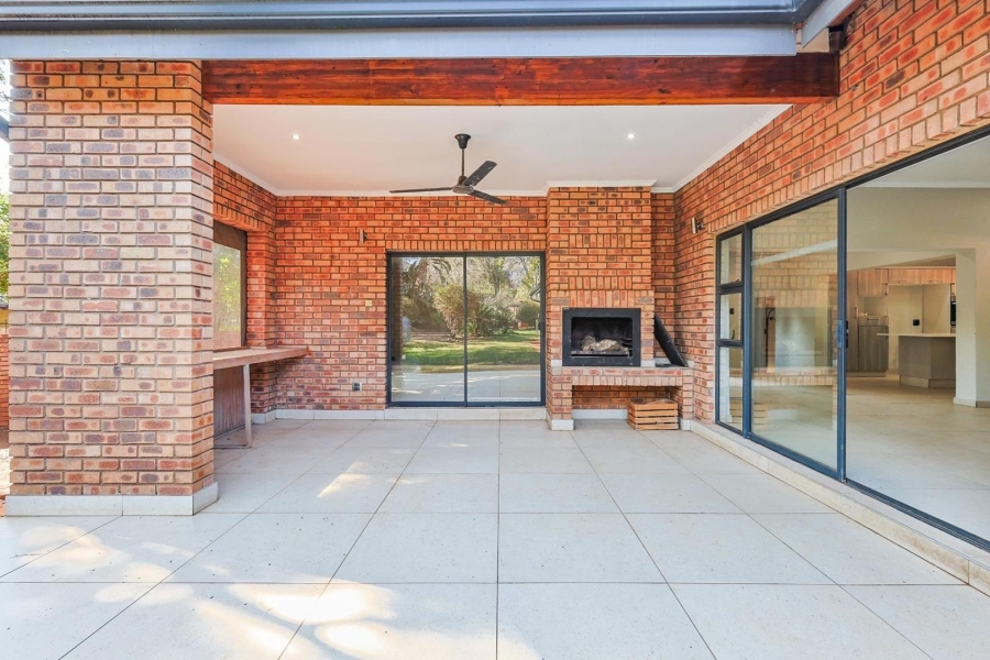 4 Bedroom Property for Sale in Die Wilgers Gauteng