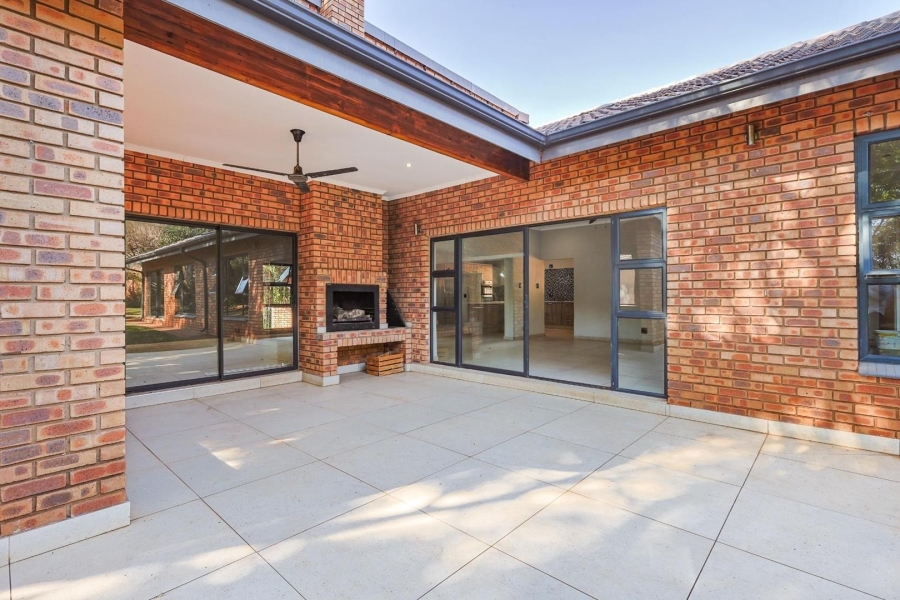 4 Bedroom Property for Sale in Die Wilgers Gauteng