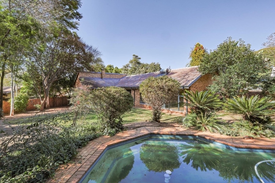 4 Bedroom Property for Sale in Die Wilgers Gauteng