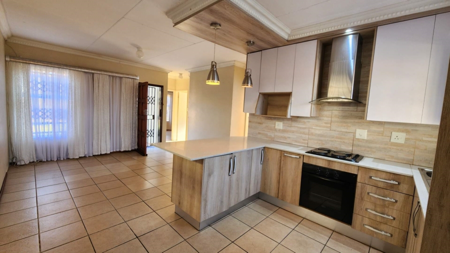 To Let 3 Bedroom Property for Rent in Heatherview Gauteng