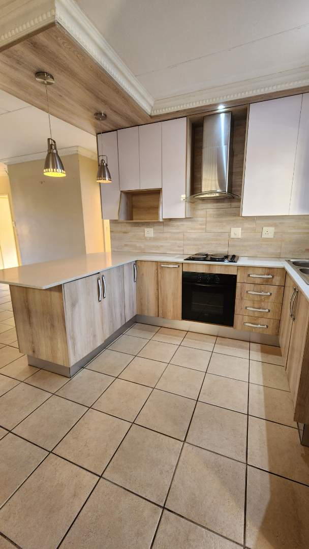 To Let 3 Bedroom Property for Rent in Heatherview Gauteng