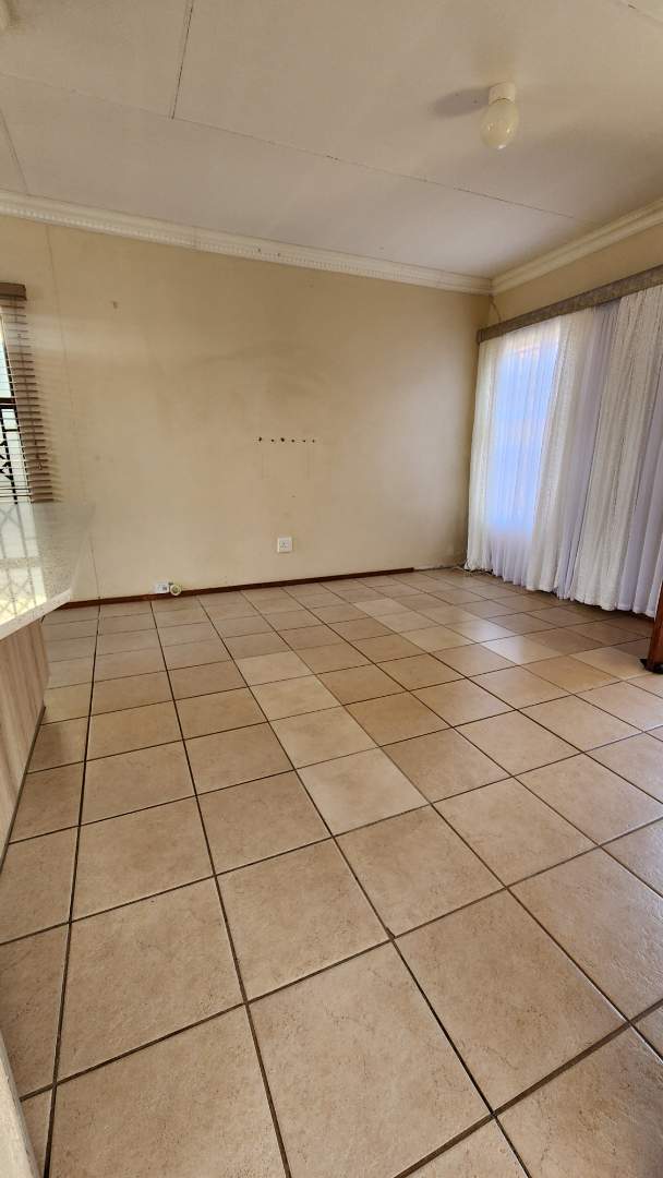 To Let 3 Bedroom Property for Rent in Heatherview Gauteng