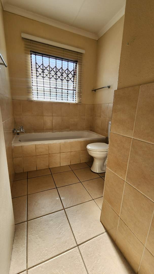 To Let 3 Bedroom Property for Rent in Heatherview Gauteng