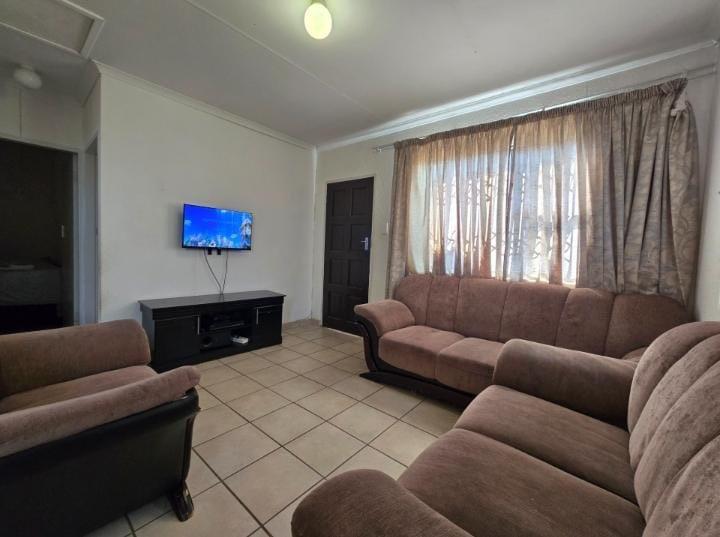 2 Bedroom Property for Sale in Savanna City Gauteng