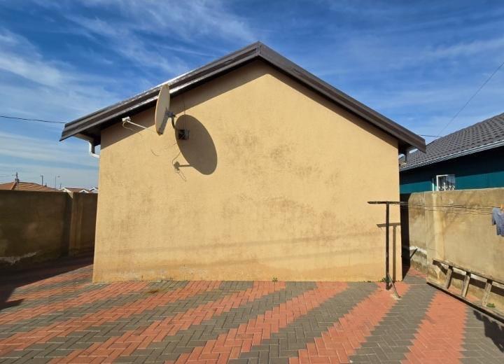 2 Bedroom Property for Sale in Savanna City Gauteng