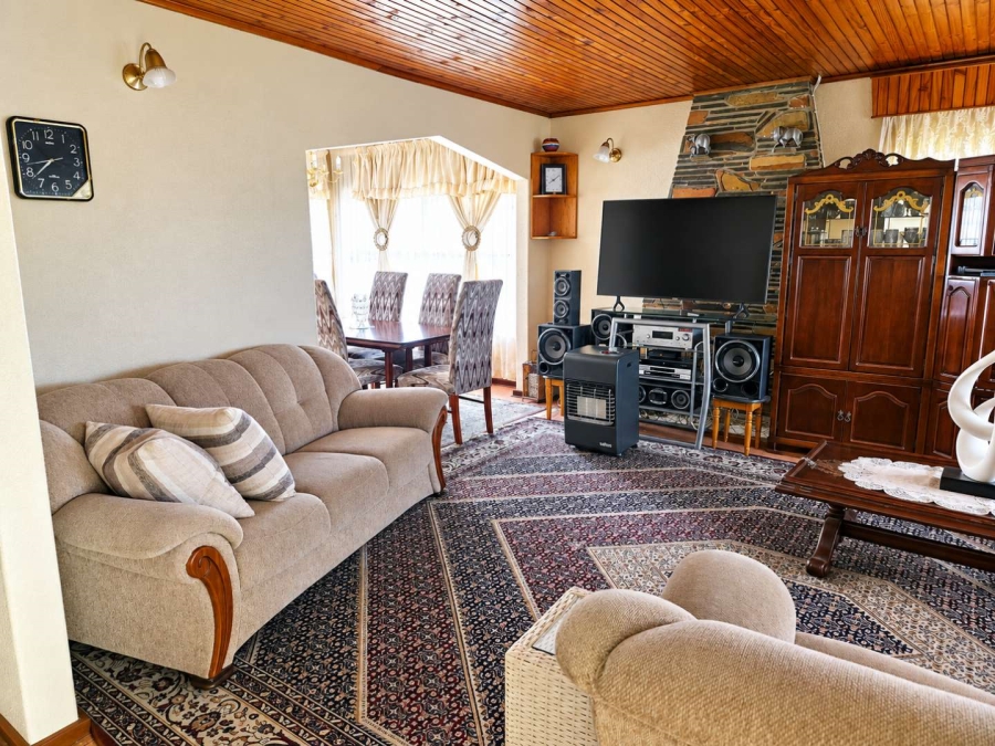 3 Bedroom Property for Sale in Glenvista Gauteng