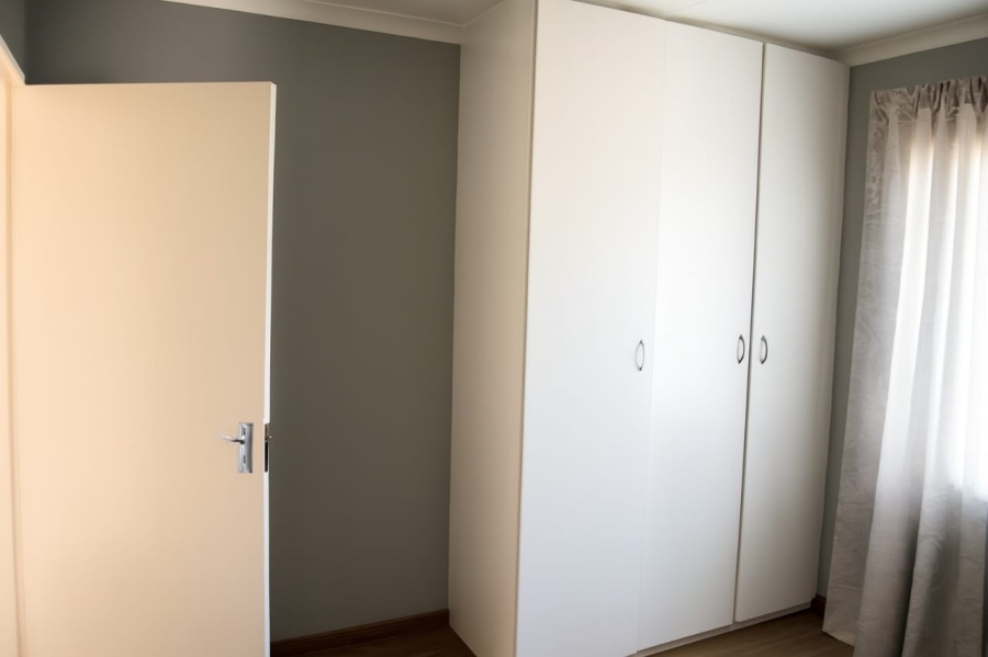 To Let 2 Bedroom Property for Rent in Protea Glen Gauteng