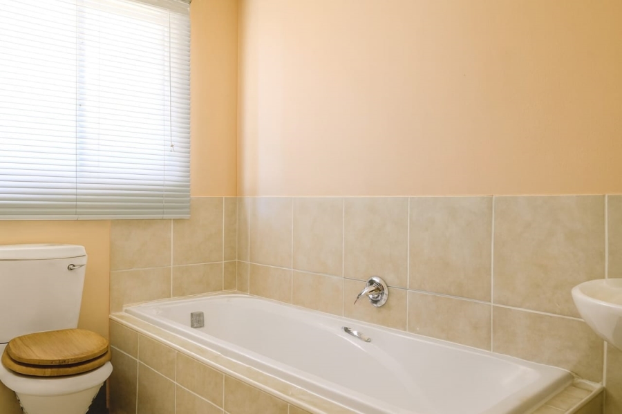 To Let 2 Bedroom Property for Rent in Protea Glen Gauteng