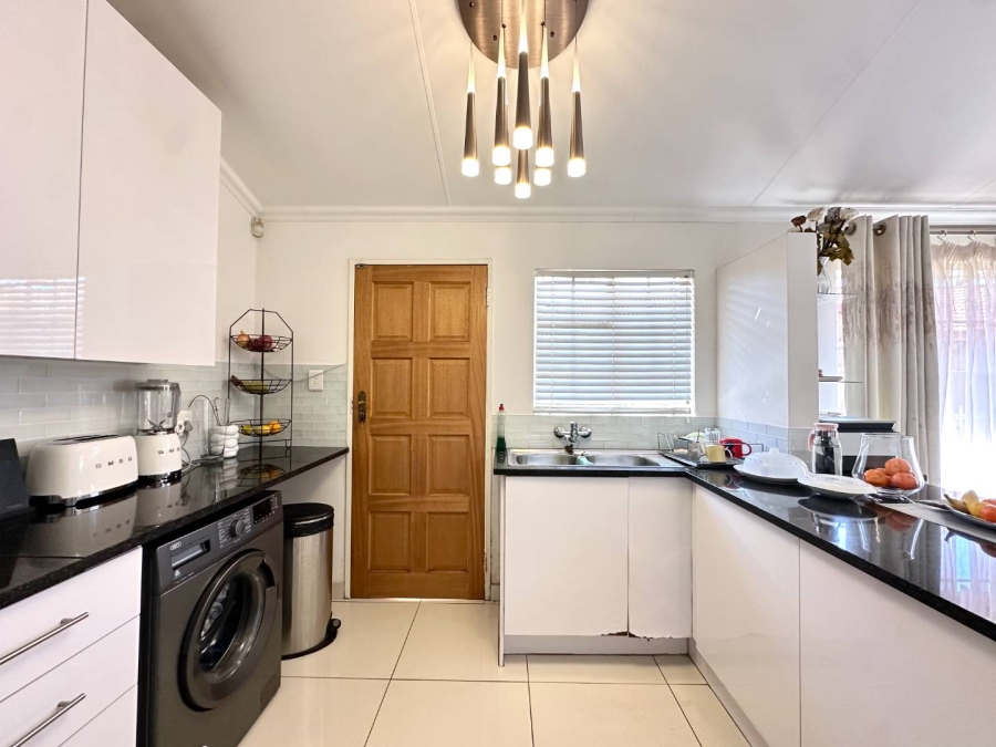 3 Bedroom Property for Sale in Equestria Gauteng