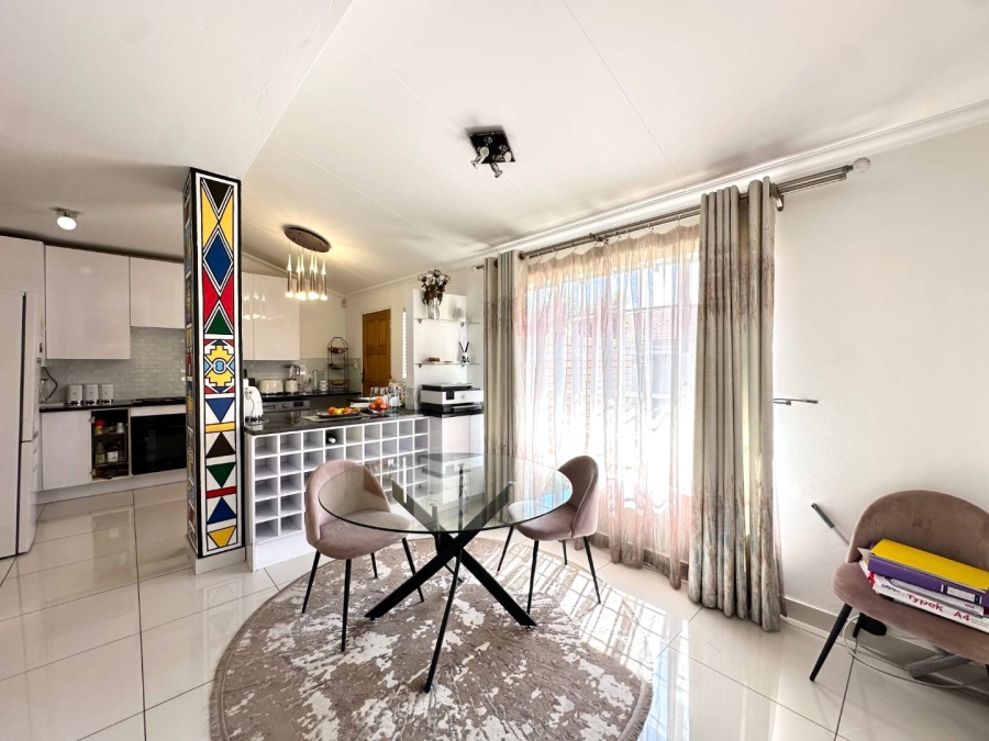 3 Bedroom Property for Sale in Equestria Gauteng