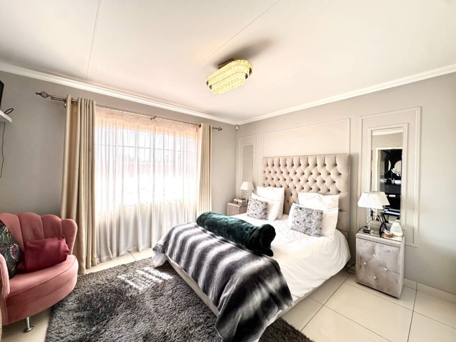3 Bedroom Property for Sale in Equestria Gauteng